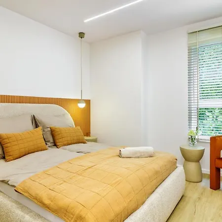 Inthemiddle Апартаменты Оструда