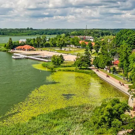 Inthemiddle Apartment *