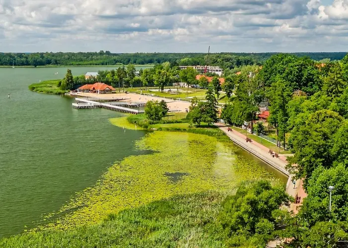 Inthemiddle Apartment *